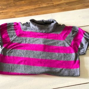 Turtle neck hot pink and grey